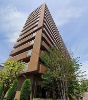 ＪＲおおさか東線城北公園通駅まで徒歩7分