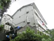 小田急小田原線百合ヶ丘駅まで徒歩6分