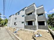 ＪＲ東海道本線ＪＲ総持寺駅まで徒歩7分