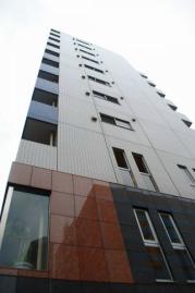 京急本線神奈川駅まで徒歩2分