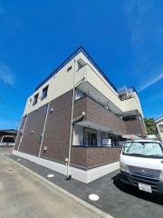 ＪＲ東海道本線辻堂駅までバス約8分 徒歩2分
