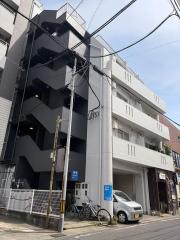 鹿児島市電谷山線鴨池駅まで徒歩4分