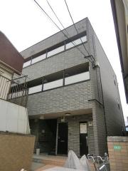 アンプルールフェールコート