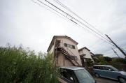 ＪＲ山陰本線綾羅木駅まで徒歩11分