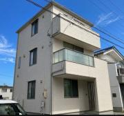 県3丁目貸家