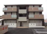 ファミールタカゼン E棟