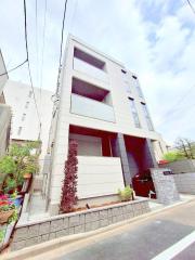 ＪＲ総武線（各駅停車）東中野駅まで徒歩8分