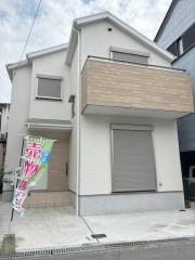 招提南町1丁車庫付戸建て