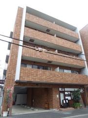 ＪＲ中央線高尾駅まで徒歩14分