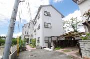 私市ロイヤルマンション