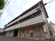 地下鉄名城線平安通駅まで徒歩7分