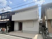 吉田上大路町19番地1貸家