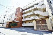LakiaMaisonAbiko