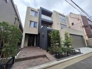 エスト リラ 旗の台
