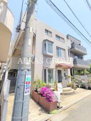 東急目黒線武蔵小山駅まで徒歩15分