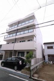 MAISON KISELA
