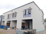 ＪＲ函館本線岩見沢駅まで徒歩14分