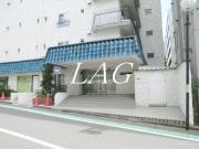 都営新宿線新宿三丁目駅まで徒歩5分