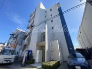 ＪＲ根岸線石川町駅までバス約17分 徒歩1分
