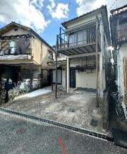 枚方市招提南町2-4-12 2階建