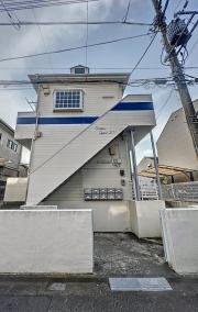 小田急江ノ島線湘南台駅までバス約16分 徒歩4分