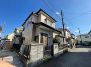 瓦葺戸建て