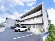 小田急江ノ島線湘南台駅までバス約5分 徒歩18分