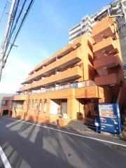 京成本線京成成田駅まで徒歩9分