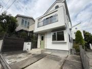 ピースフルANNEX A棟