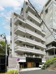SAN SURI池田山