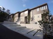 六麓荘ヒルズF棟