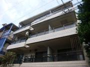 東京メトロ千代田線町屋駅まで徒歩4分