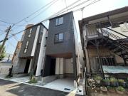 クラッソ鶴見区上末吉戸建