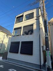 メゾン新柴又駅前