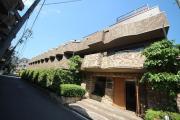京王線芦花公園駅まで徒歩1分