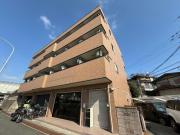 ＪＲ東海道本線摂津富田駅までバス約15分 徒歩1分