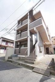 地下鉄七隈線茶山駅まで徒歩10分
