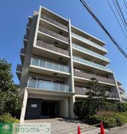 西武池袋・豊島線石神井公園駅まで徒歩11分