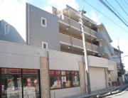 京王相模原線京王稲田堤駅まで徒歩1分