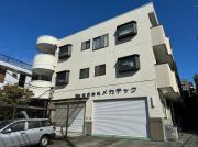 Y′SHOUSE