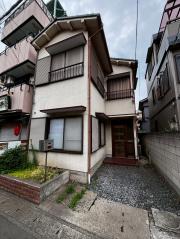 栄町1丁目貸家