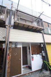 地下鉄四つ橋線岸里駅まで徒歩11分