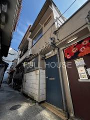 谷町六丁目貸家