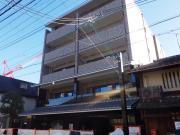 地下鉄烏丸線丸太町駅まで徒歩10分