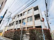 Y′s Studio
