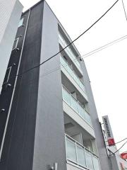b′CASA TOKIO