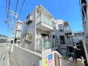 小田急小田原線読売ランド前駅まで徒歩9分