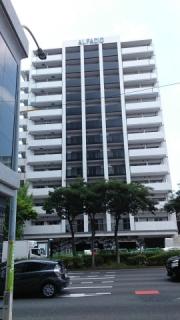 地下鉄七隈線渡辺通駅まで徒歩5分