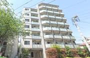 西武新宿線新井薬師前駅まで徒歩8分