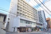 広島電鉄宇品線市役所前駅まで徒歩2分